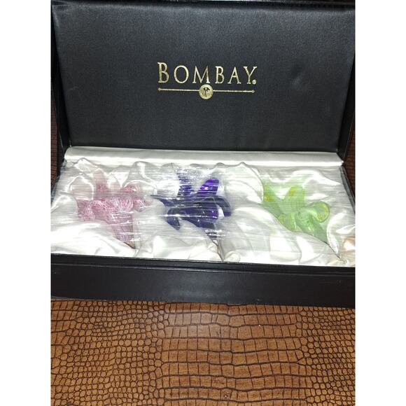1998 BOMBAY Handblown Glass Floral Wine/Bottle Stoppers Pink/Green/Cobalt Blue 3 - Picture 1 of 6